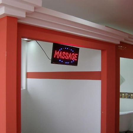 Hotel Wellness & Spa Angelo Gabriel Petrovac Екстер'єр фото