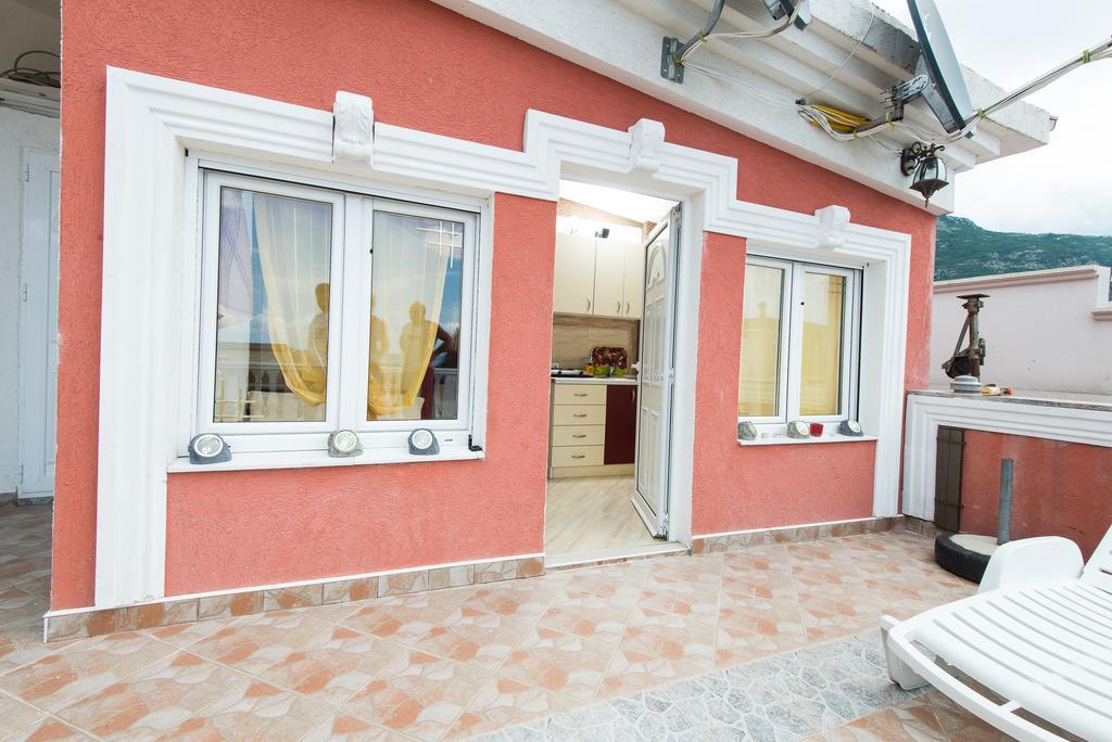 Hotel Wellness & Spa Angelo Gabriel Petrovac Екстер'єр фото