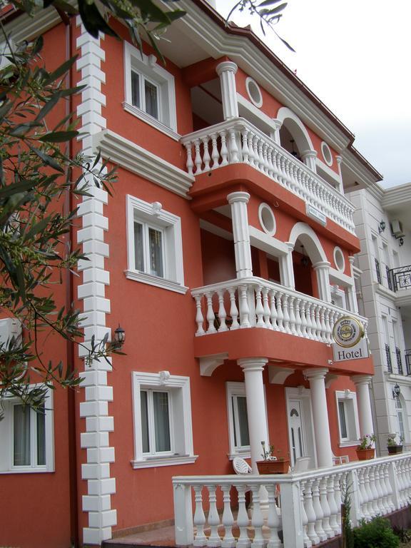 Hotel Wellness & Spa Angelo Gabriel Petrovac Екстер'єр фото