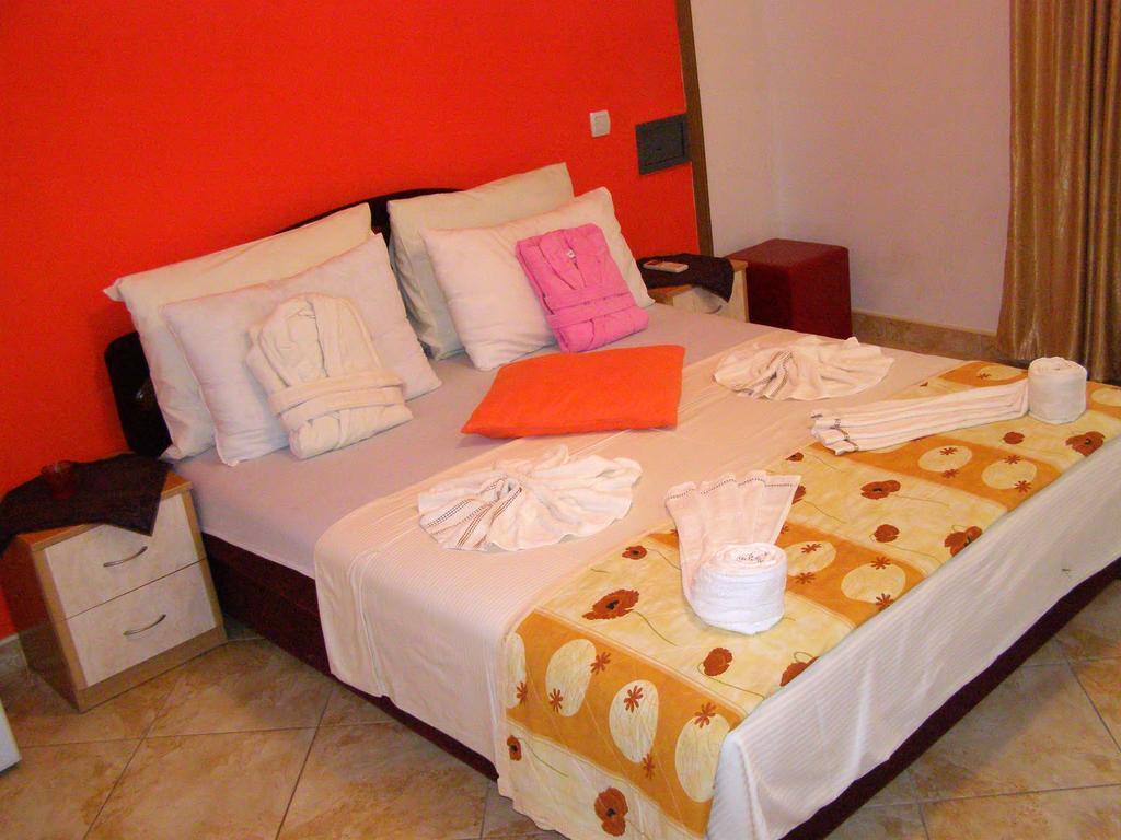 Hotel Wellness & Spa Angelo Gabriel Petrovac Екстер'єр фото