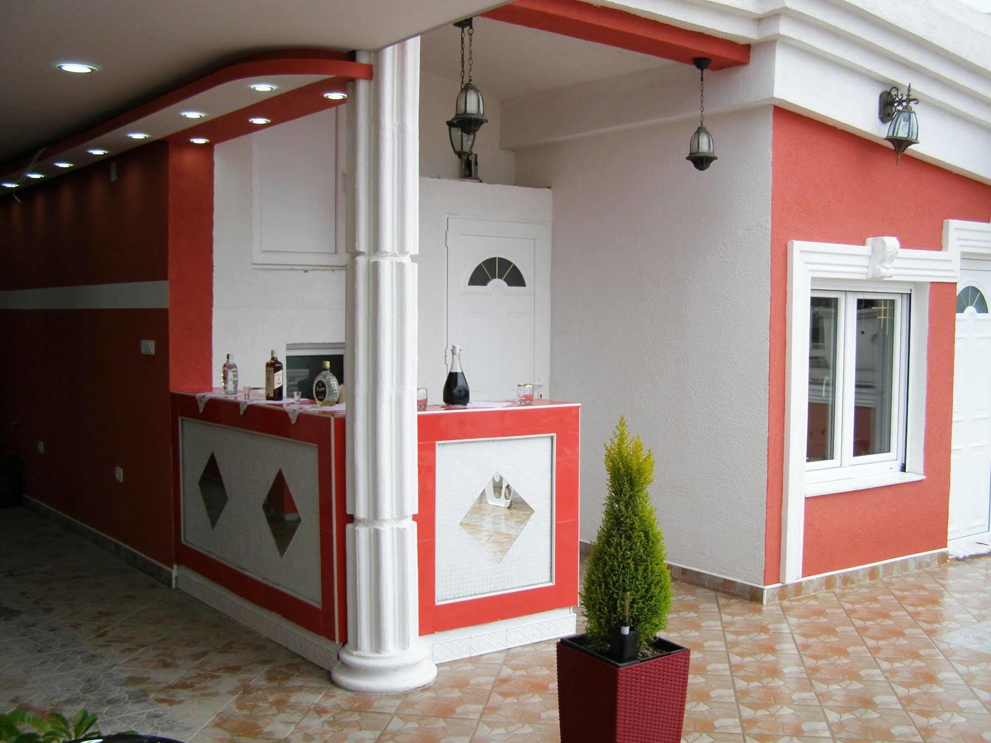 Hotel Wellness & Spa Angelo Gabriel Petrovac Екстер'єр фото