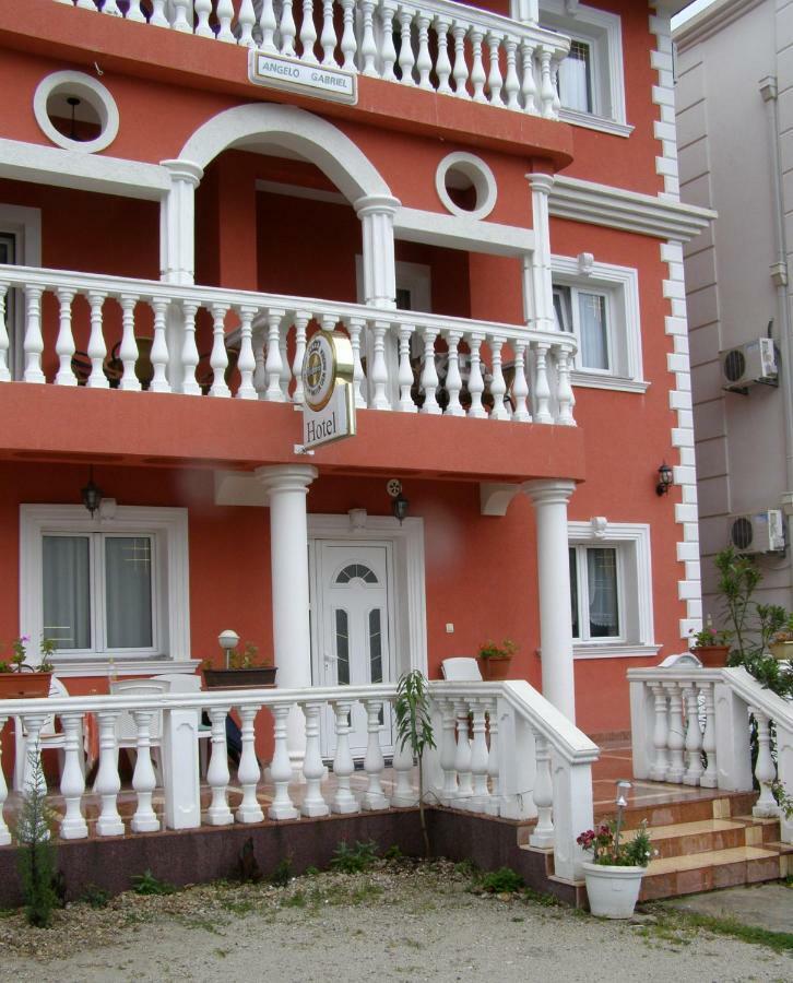 Hotel Wellness & Spa Angelo Gabriel Petrovac Екстер'єр фото