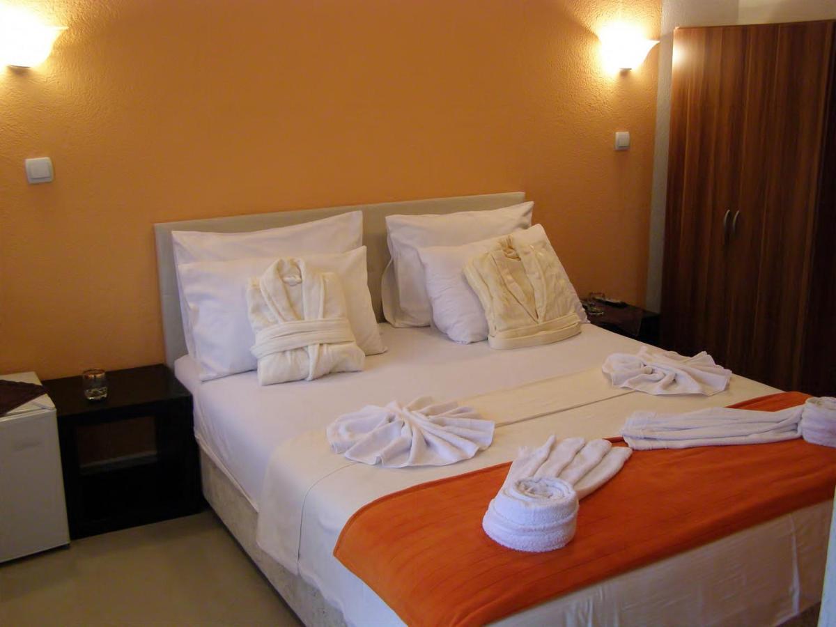 Hotel Wellness & Spa Angelo Gabriel Petrovac Екстер'єр фото