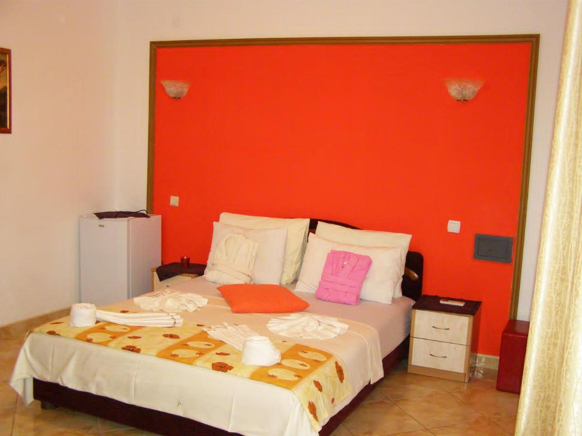 Hotel Wellness & Spa Angelo Gabriel Petrovac Екстер'єр фото
